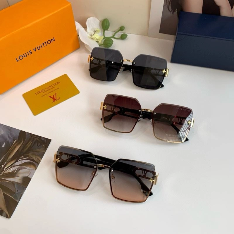 Louis Vuitton Sunglasses Fashionable 280495