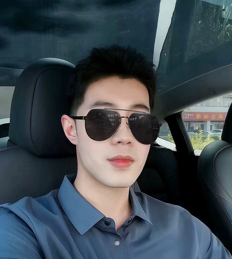 HighQuality Louis Vuitton Sunglasses 280484