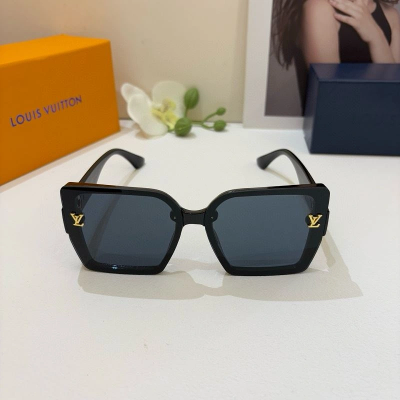 StreetReady Louis Vuitton Sunglasses 280481