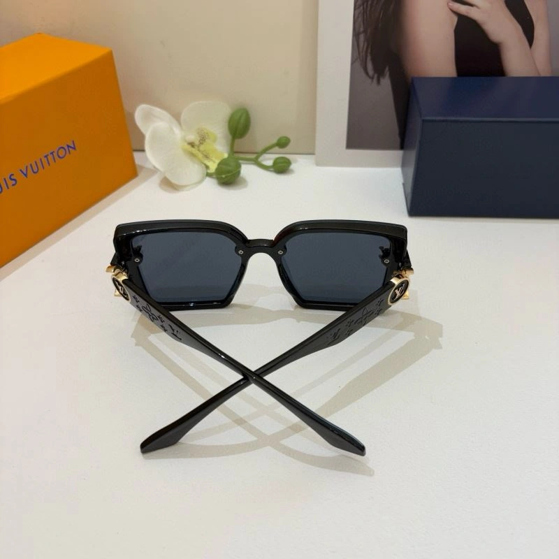 StreetReady Louis Vuitton Sunglasses 280481