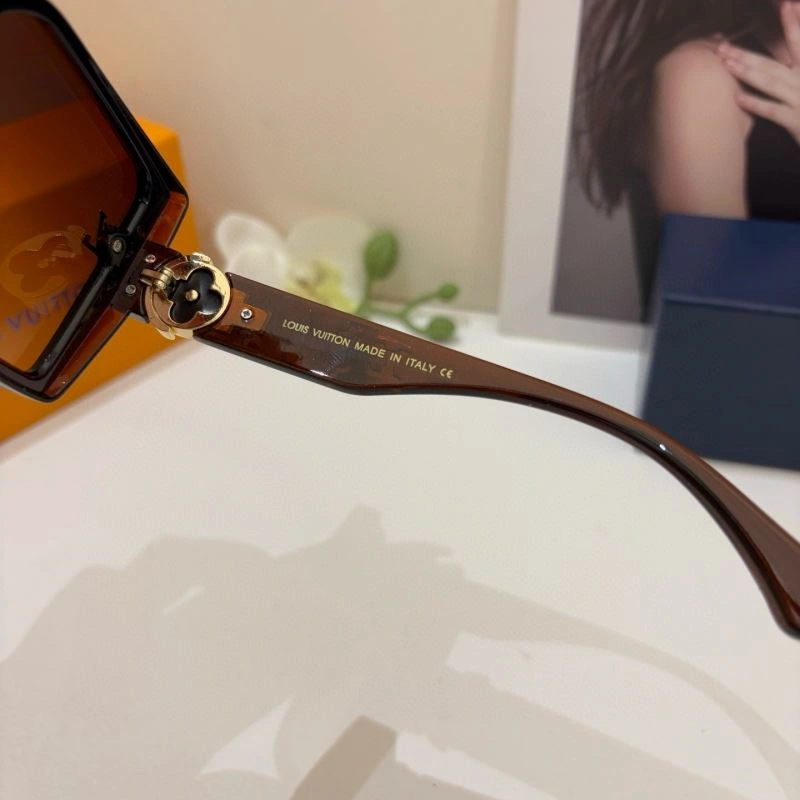 Louis Vuitton Sunglasses Unisex 280491