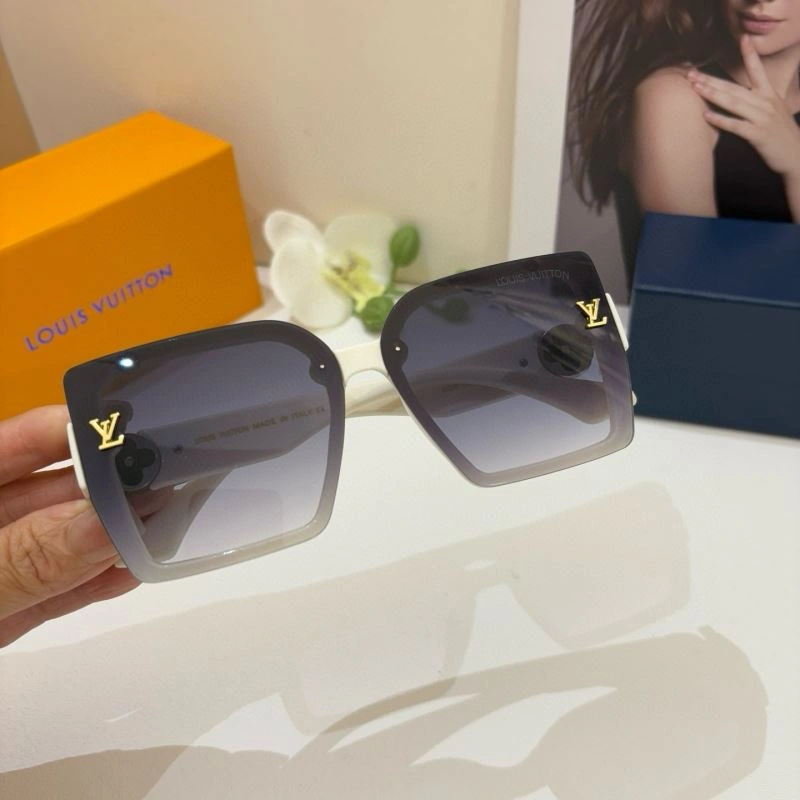 Trendsetting Louis Vuitton Sunglasses 280487