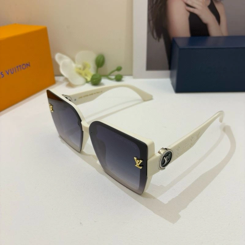 Trendsetting Louis Vuitton Sunglasses 280487