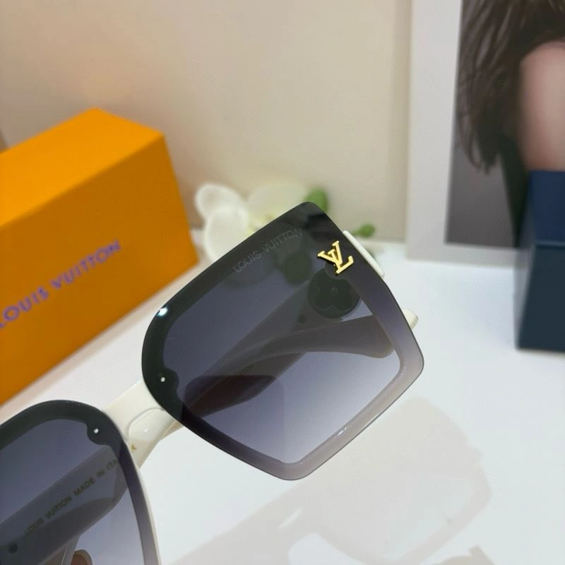 Trendsetting Louis Vuitton Sunglasses 280487