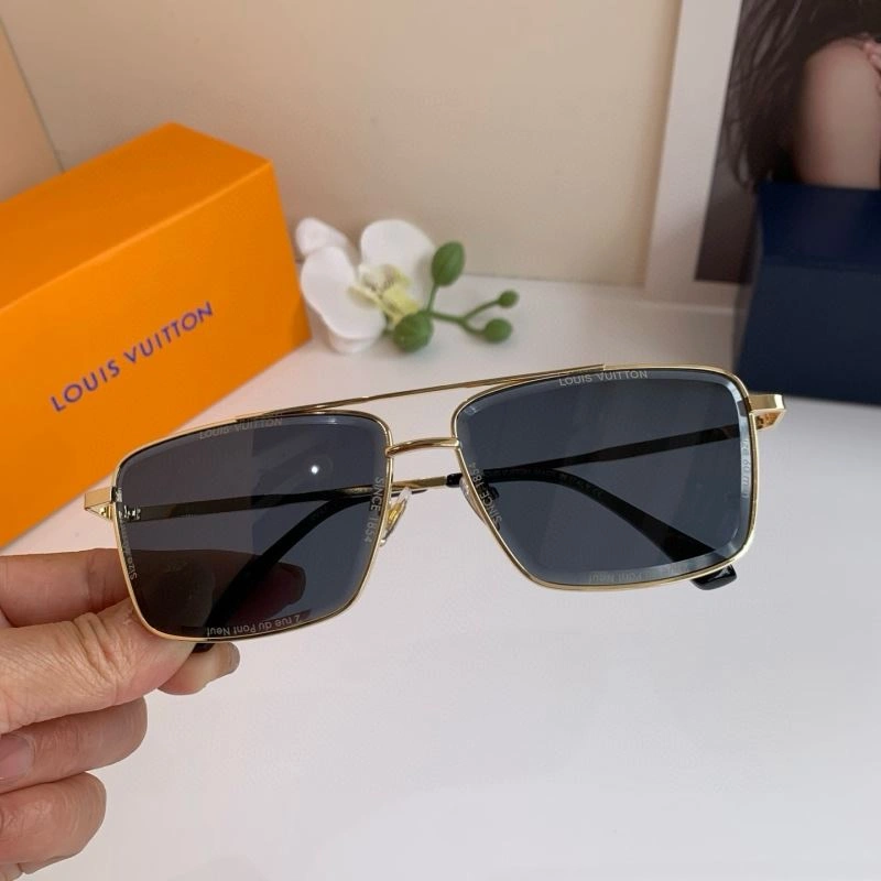 Casual Louis Vuitton Sunglasses 280485