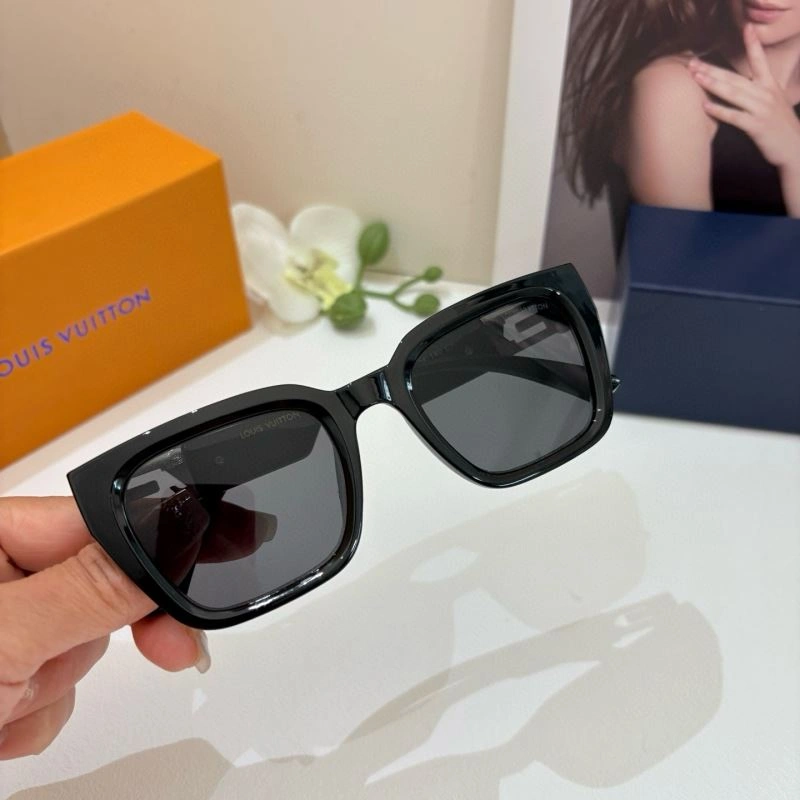 Colorful Louis Vuitton Sunglasses 280488