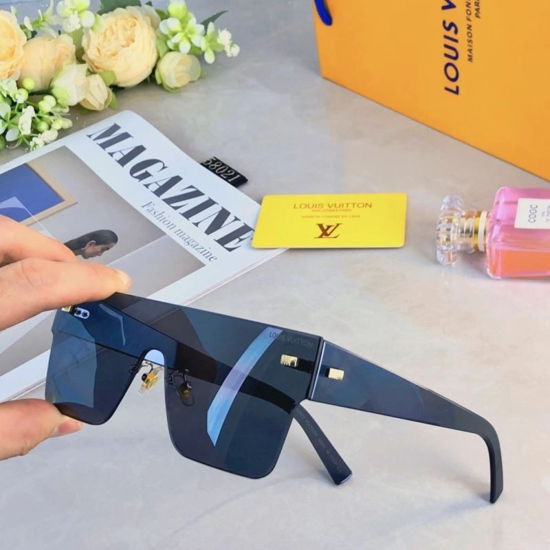 AllSeason Louis Vuitton Sunglasses 280465
