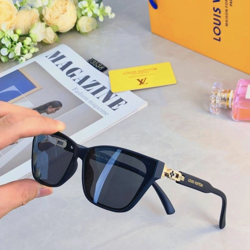 Louis Vuitton Sunglasses ModernLook 280463
