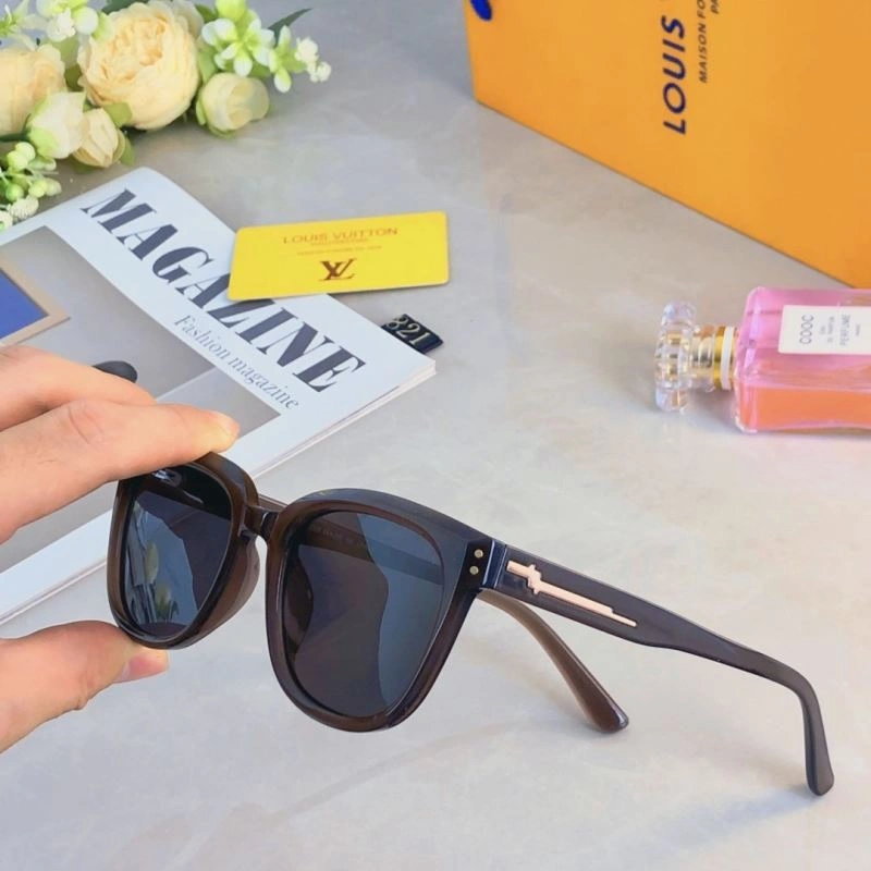 Louis Vuitton Sunglasses Durable 280462