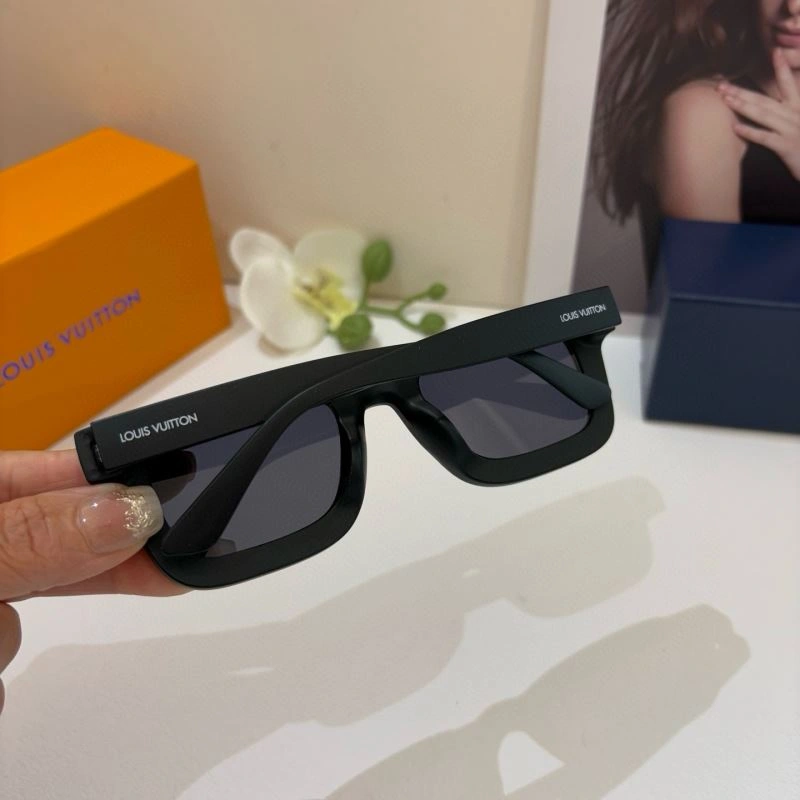 Louis Vuitton Sunglasses Affordable 280451