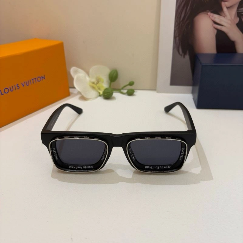 Louis Vuitton Sunglasses Affordable 280451