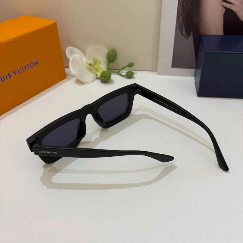 Louis Vuitton Sunglasses Affordable 280451