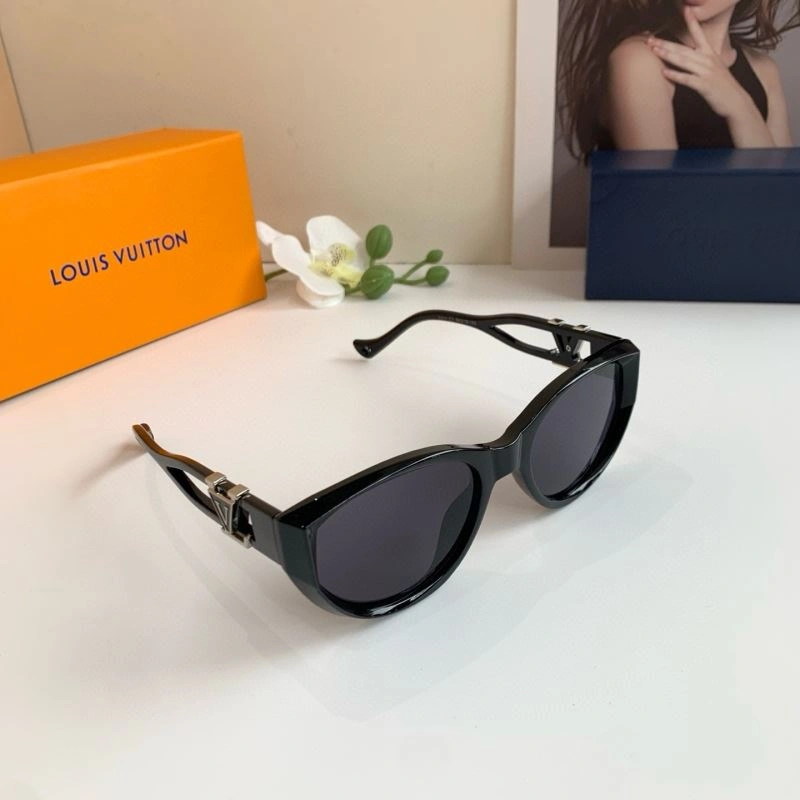 Louis Vuitton Sunglasses EasyMatch 280440