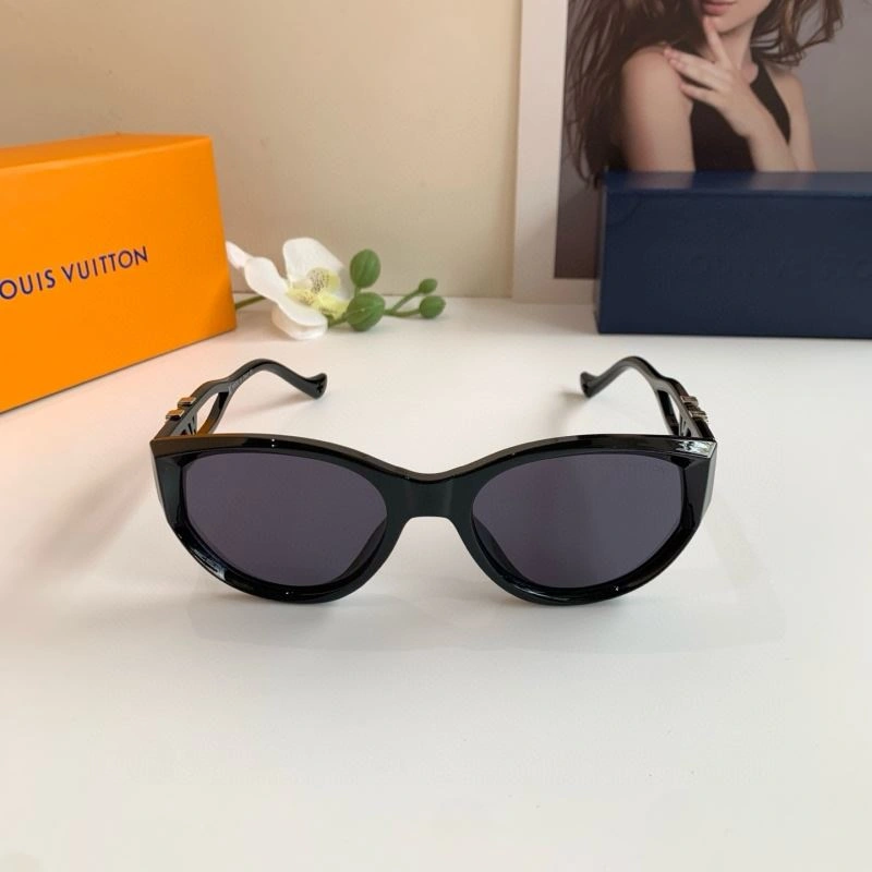 Louis Vuitton Sunglasses EasyMatch 280440
