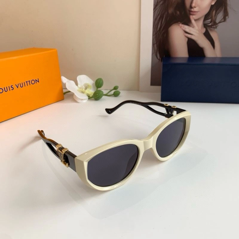 Youthful Louis Vuitton Sunglasses 280448