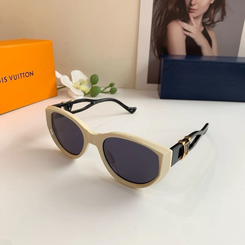Youthful Louis Vuitton Sunglasses 280448