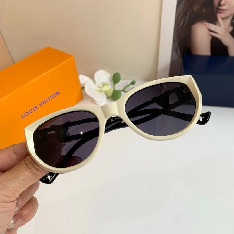 Youthful Louis Vuitton Sunglasses 280448