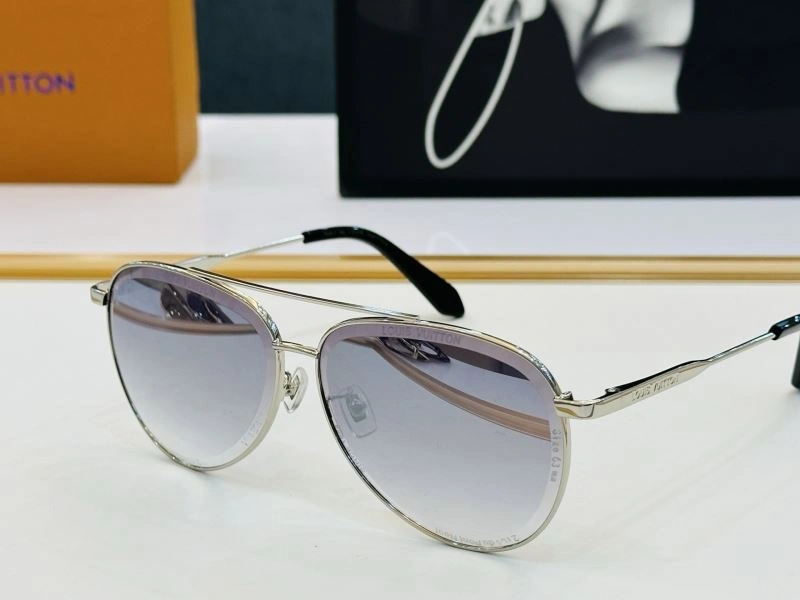 Supportive Louis Vuitton Sunglasses 280459