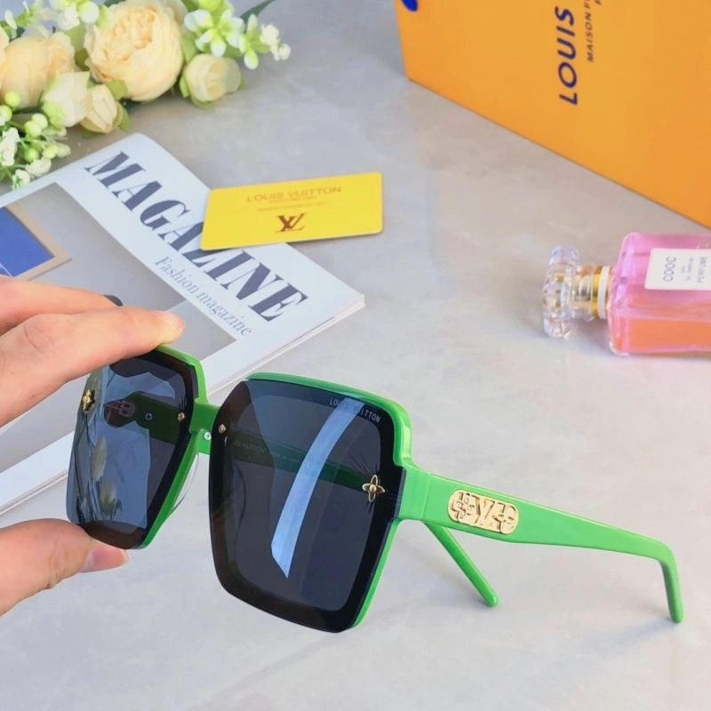 Louis Vuitton Sunglasses Durable 280443