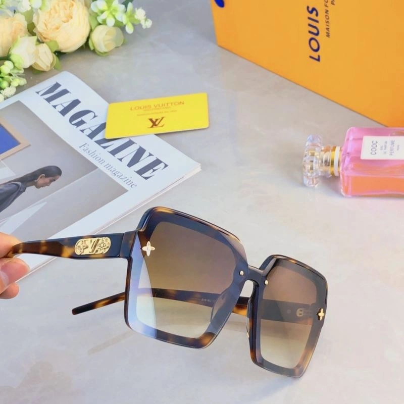 Louis Vuitton Sunglasses Durable 280443