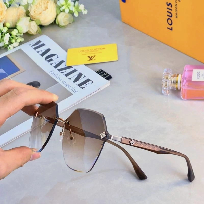 WaterResistant Louis Vuitton Sunglasses 280454