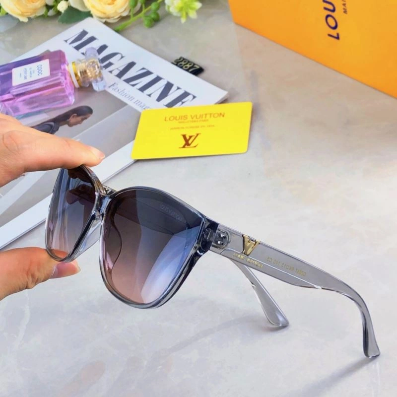 Packable Louis Vuitton Sunglasses 280456