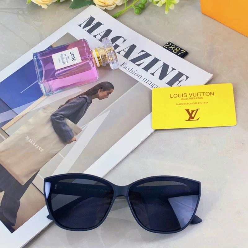 Packable Louis Vuitton Sunglasses 280456
