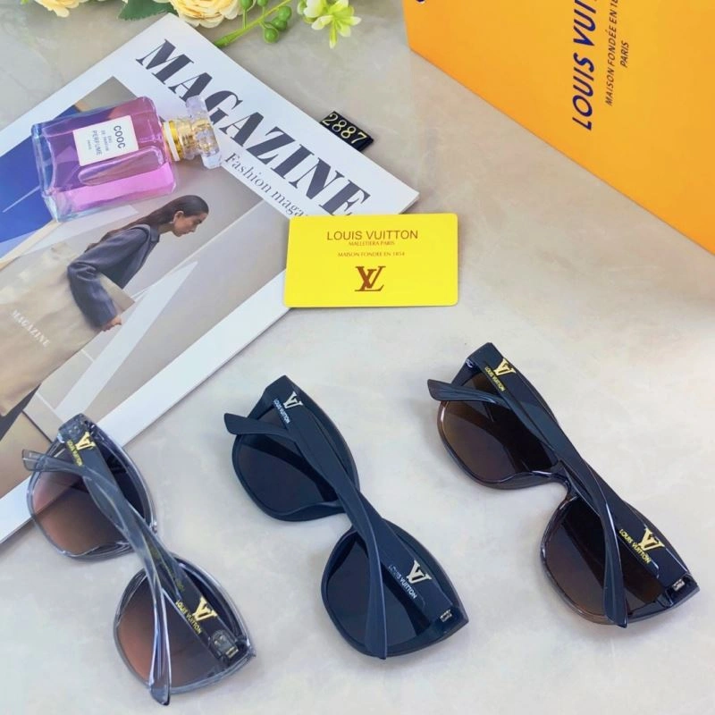 Packable Louis Vuitton Sunglasses 280456