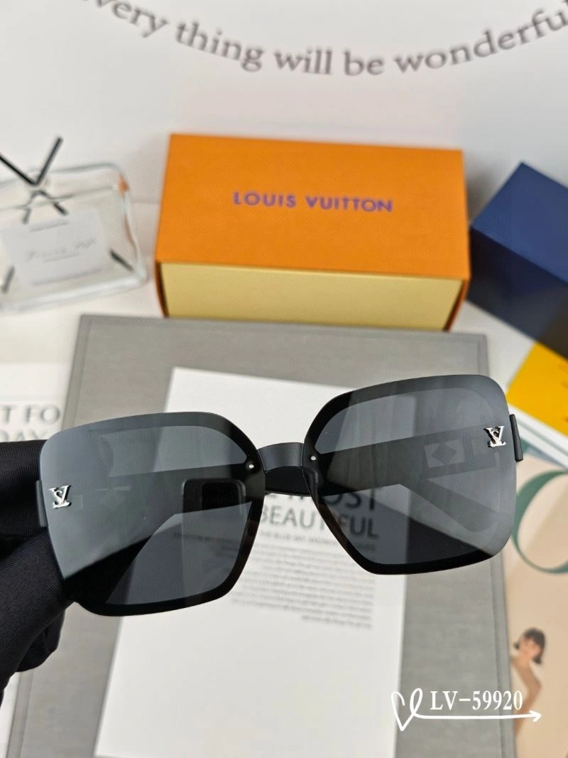 Louis Vuitton Sunglasses Trendy 280426