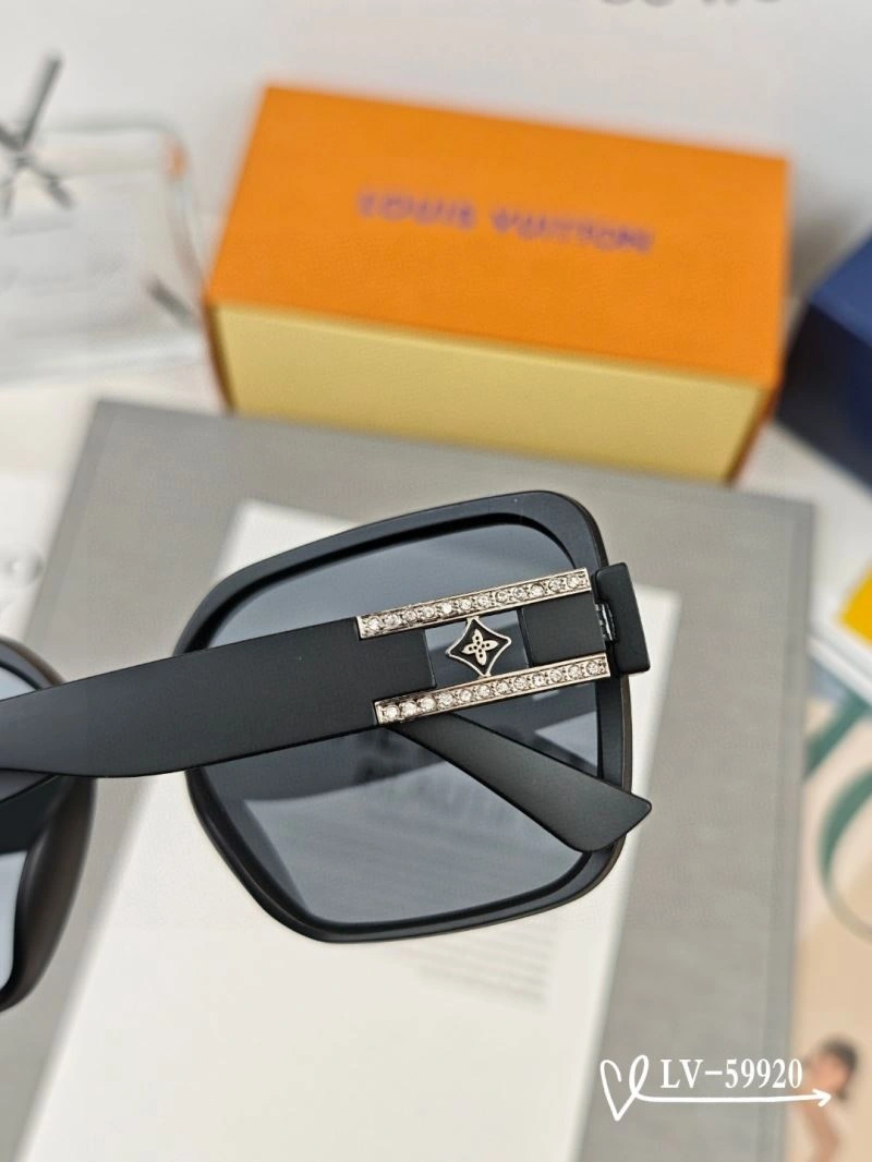Louis Vuitton Sunglasses Trendy 280426