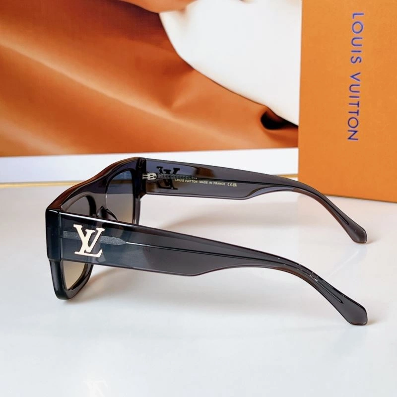 Louis Vuitton Sunglasses Durable 280438