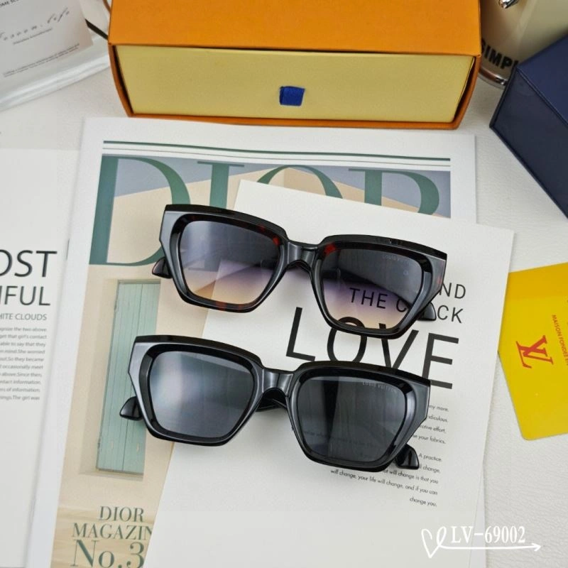 Louis Vuitton Sunglasses Chic 280423