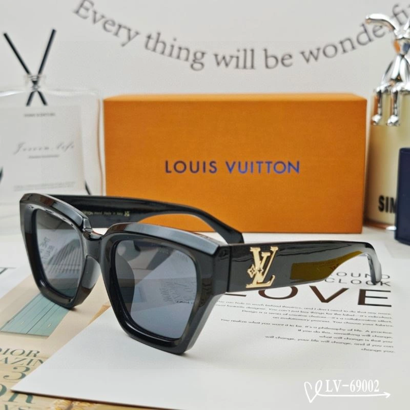 Louis Vuitton Sunglasses Chic 280423