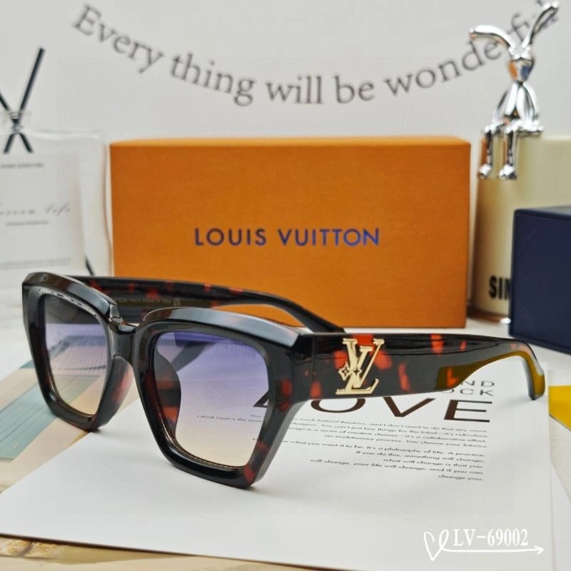 Louis Vuitton Sunglasses Chic 280423