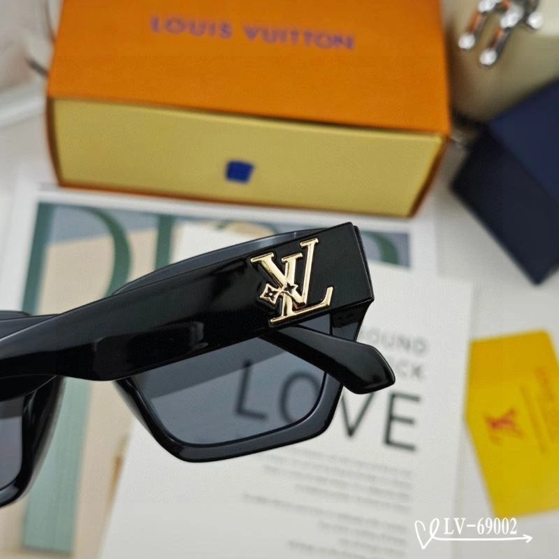 Louis Vuitton Sunglasses Chic 280423