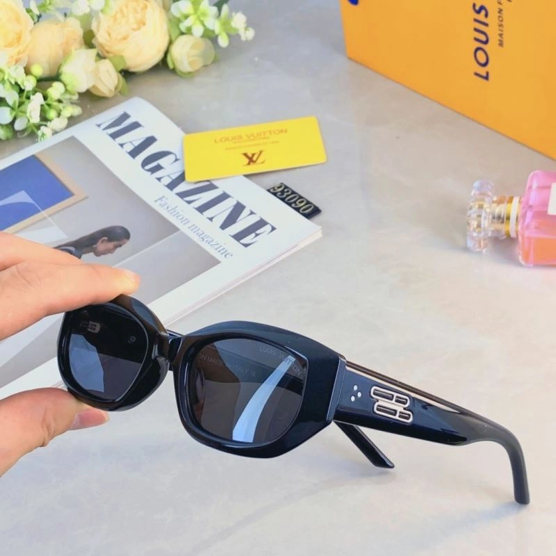 UrbanChic Louis Vuitton Sunglasses 280419