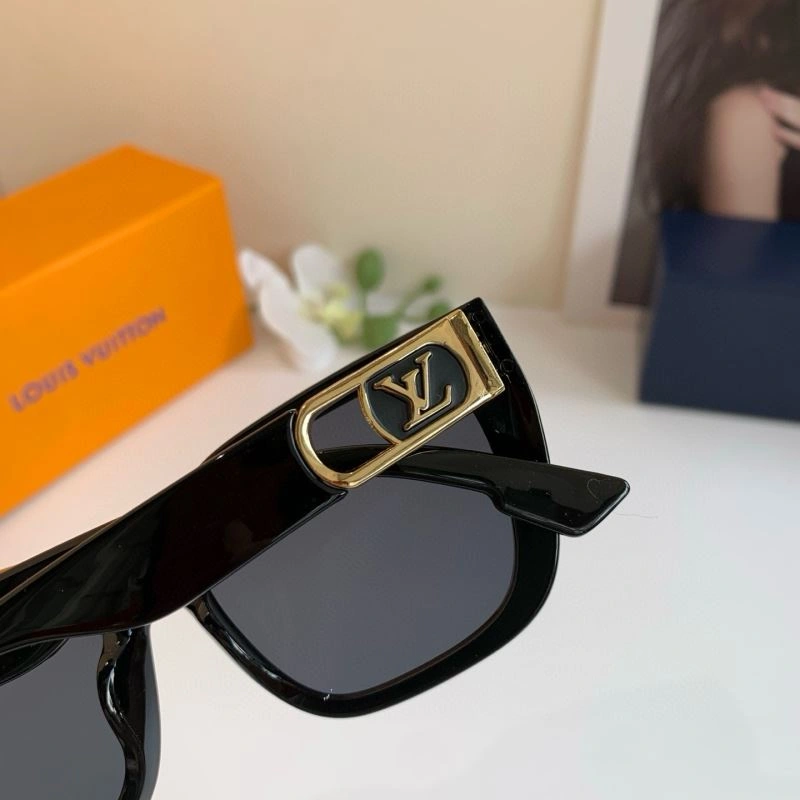 Louis Vuitton Sunglasses FreshLook 280414