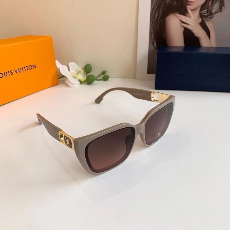 Louis Vuitton Sunglasses EasyCare 280409