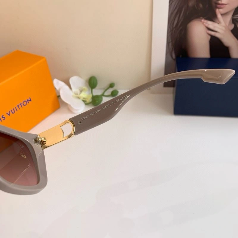 Louis Vuitton Sunglasses EasyCare 280409