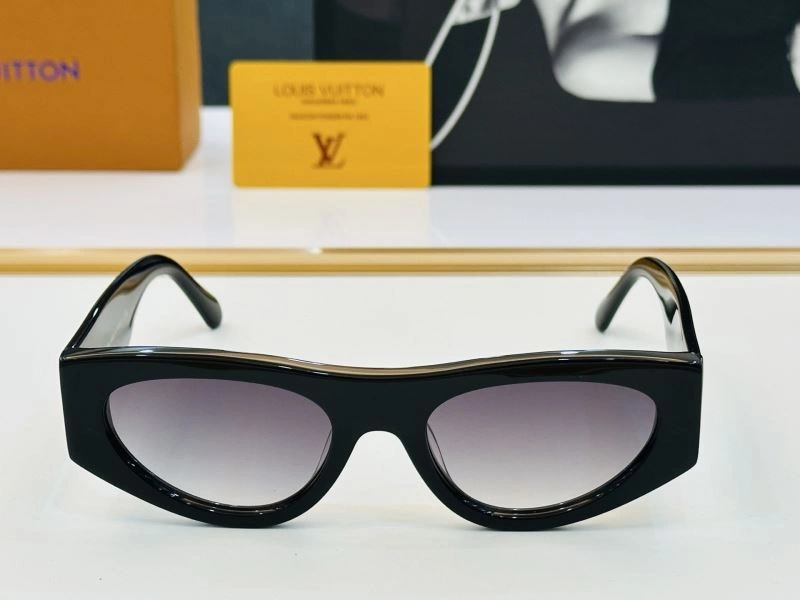 Louis Vuitton Sunglasses Modern 280415