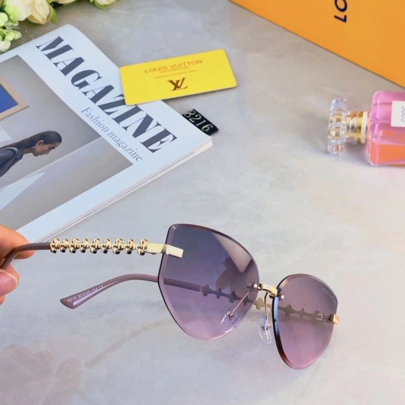 Louis Vuitton Sunglasses Premium 280406