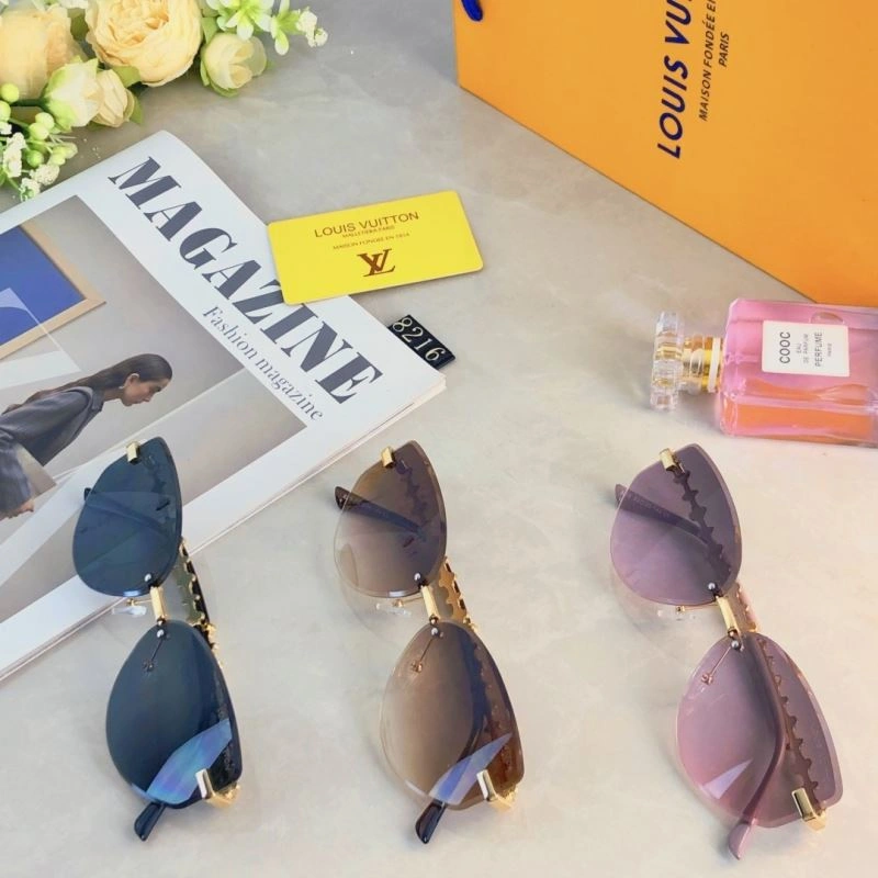 Louis Vuitton Sunglasses Premium 280406