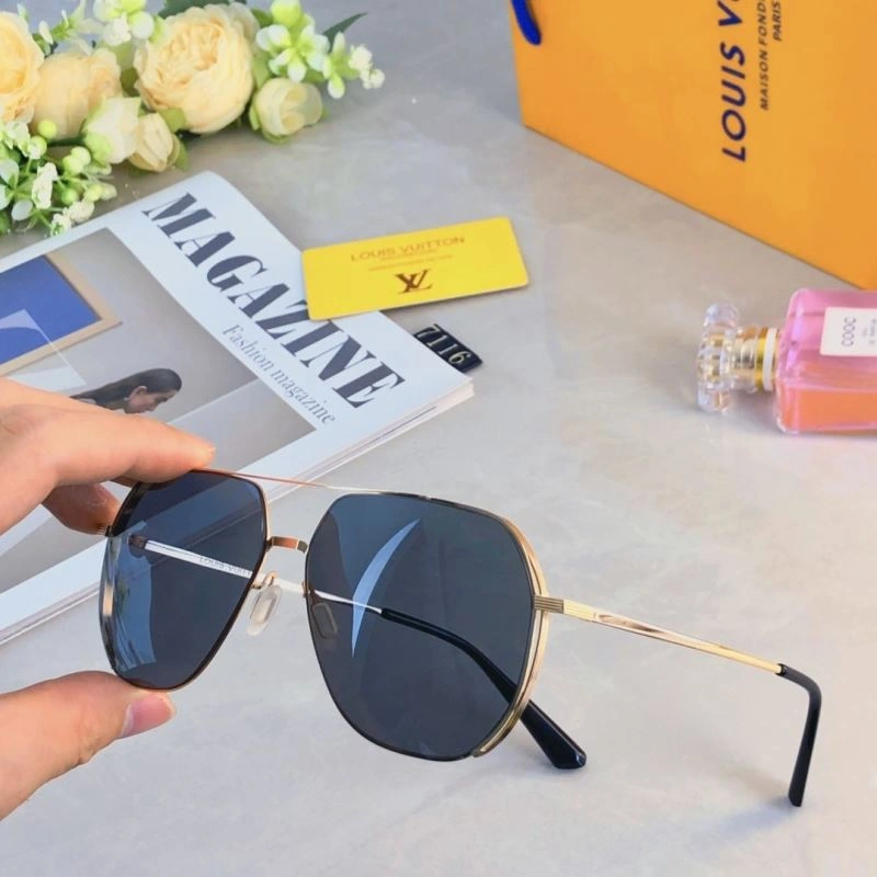 Sustainable Louis Vuitton Sunglasses 280401