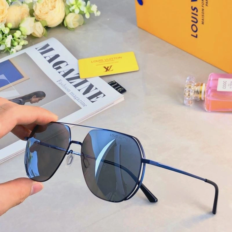 Sustainable Louis Vuitton Sunglasses 280401