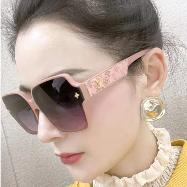 Cozy Louis Vuitton Sunglasses 281073