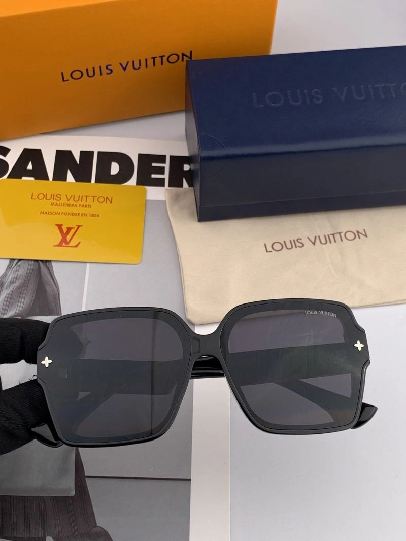 Cozy Louis Vuitton Sunglasses 281073