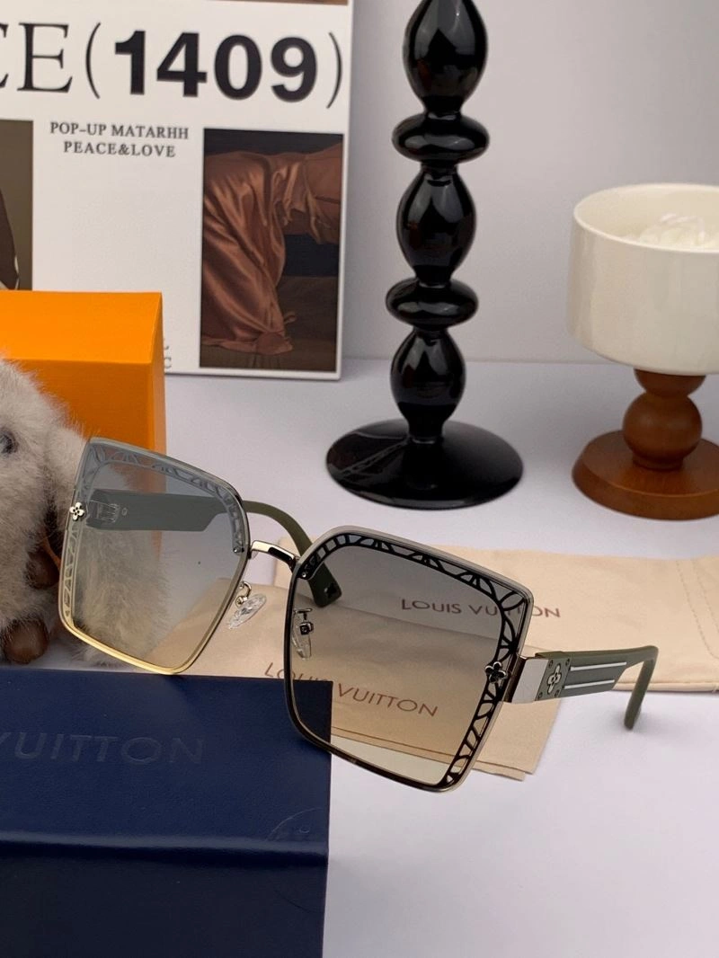 Louis Vuitton Sunglasses Sleek 281057