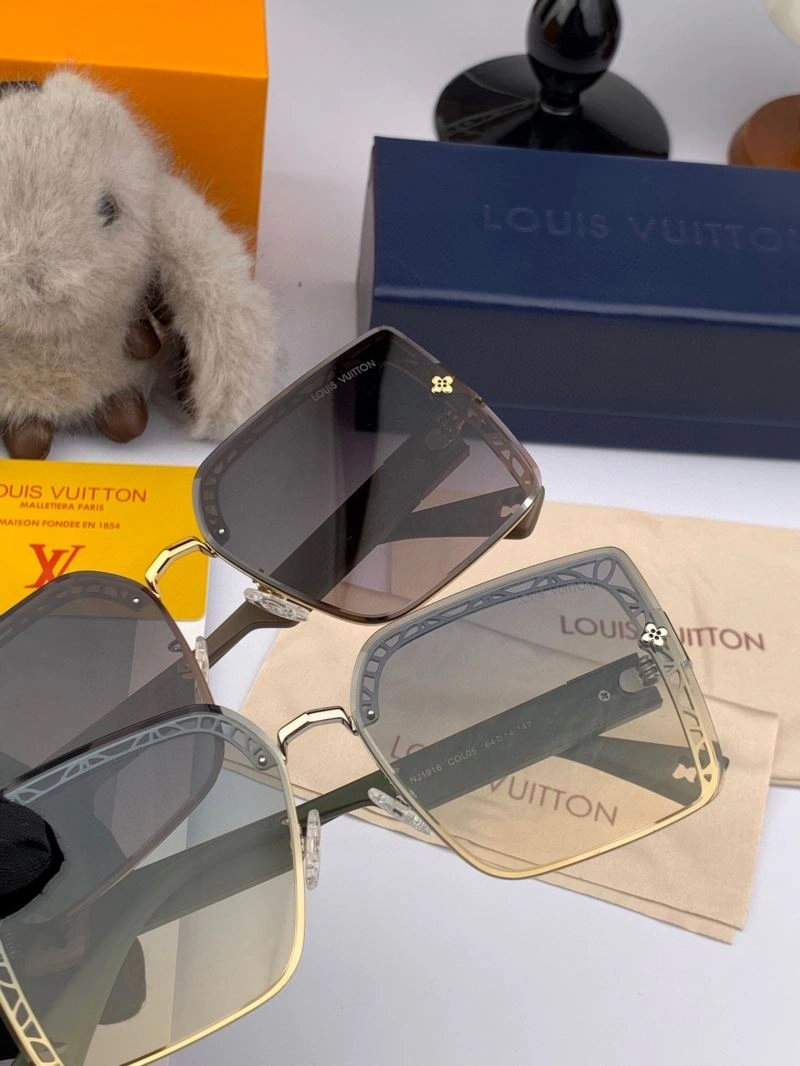 Louis Vuitton Sunglasses Sleek 281057