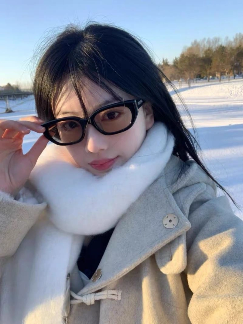 EyeCatching Louis Vuitton Sunglasses 281080