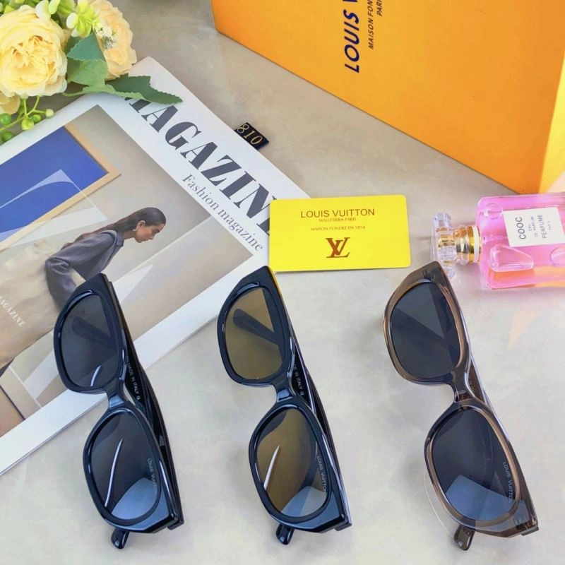 EyeCatching Louis Vuitton Sunglasses 281080